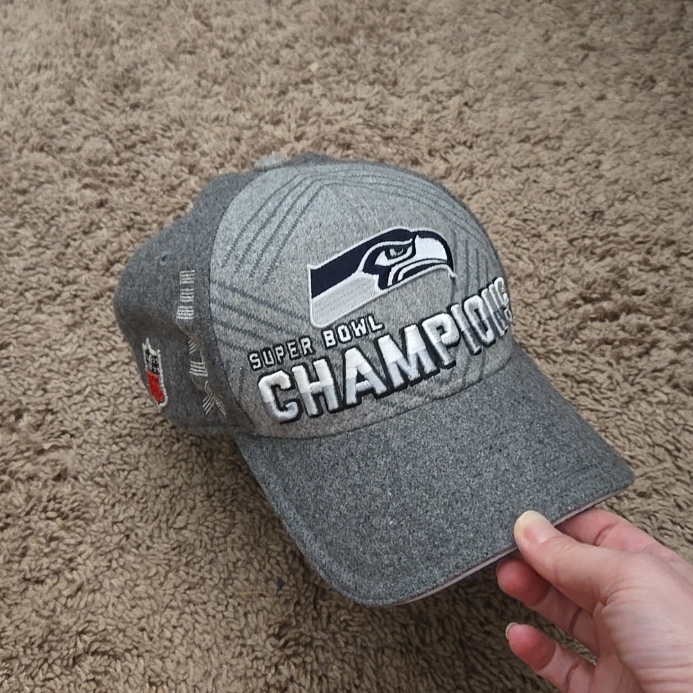 NFL Seattle Seahawks Gray Super Bowl Champions Adjustable Wool Cap Hat Brand New